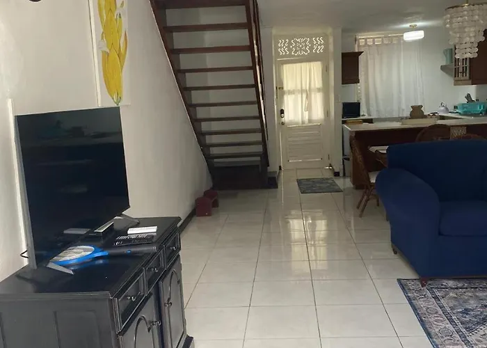 Apartment Gem Runaway Bay